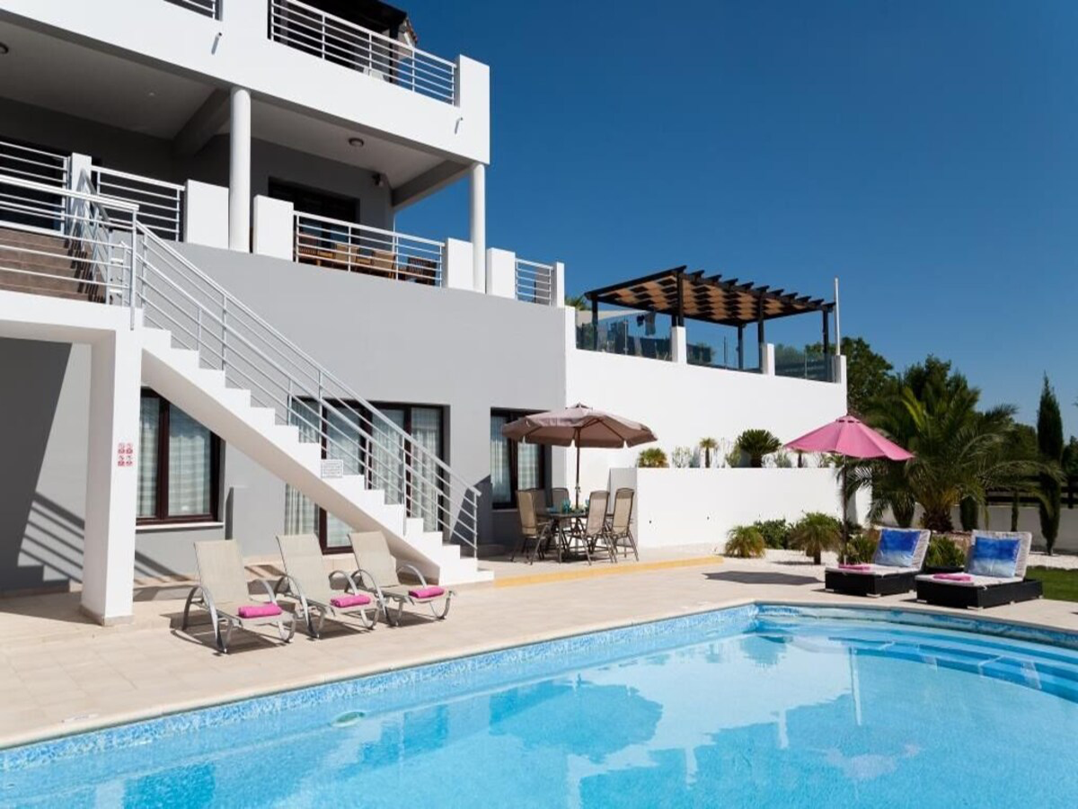 Golf 4 Bed Luxury Villa Private Pool Near Minthis